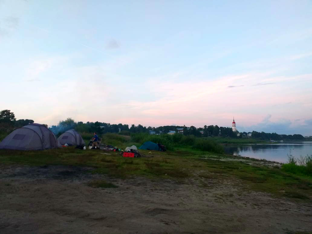 Экспедиция Путем первопроходцев - лагерь на берегу Тотьмы